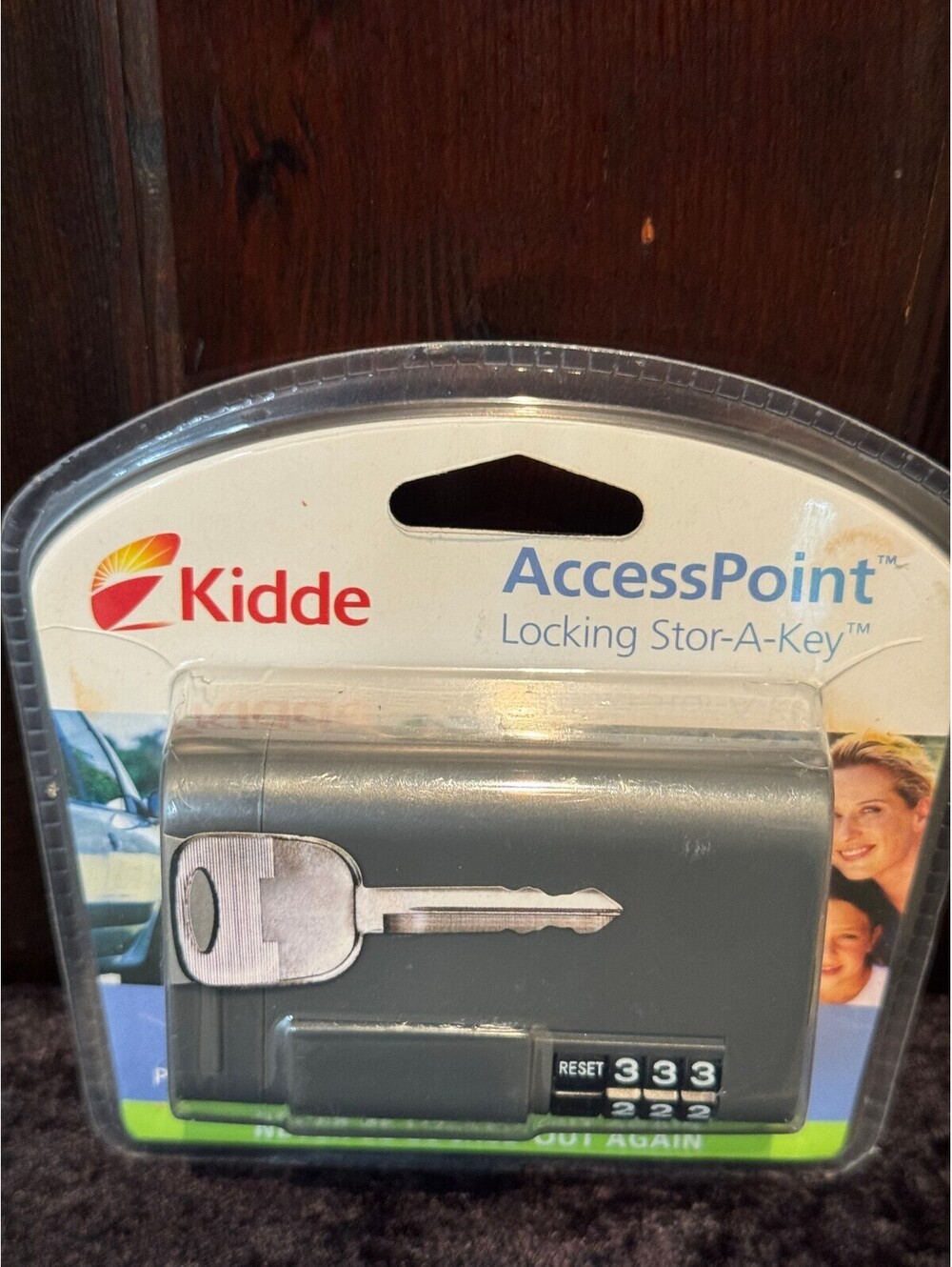 Kidde AccessPoint Locking Stor-A-Key with Resettable Combination Lock